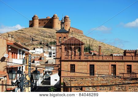 La Calahorra castle and town.