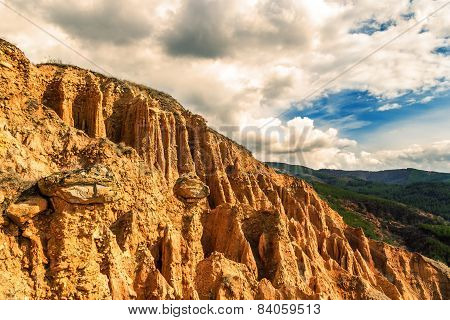 Stob Pyramids