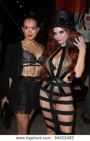 LOS ANGELES - JUN 4:  Sarah Mundo, Phoebe Price at the Celebrity Selfies Art Show by Sham Ibrahim at the Sweet! Hollywood on June 4, 2015 in Los Angeles, CA