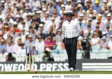 LONDON, ENGLAND - August 21 2013: umpire Aleem Dar during day one of the 5th Investec Ashes cricket match between England and Australia played at The Kia Oval Cricket Ground on August 21, 2013 
