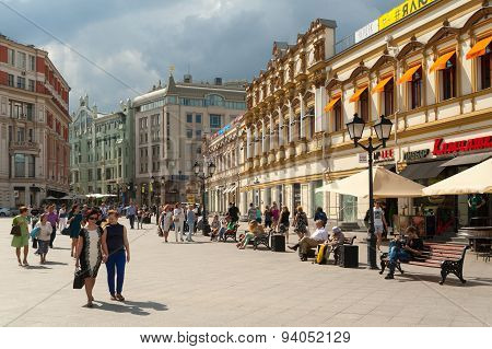 People Walking And Resting On Benches On Kuznetsky Most Street