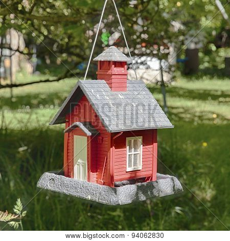 Schoolhouse Birdfeeder