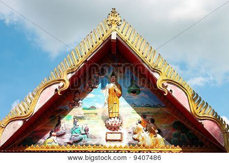 พุทธศิลป์วาดภาพ และแกะสลักบนช่อฟ้าวัด