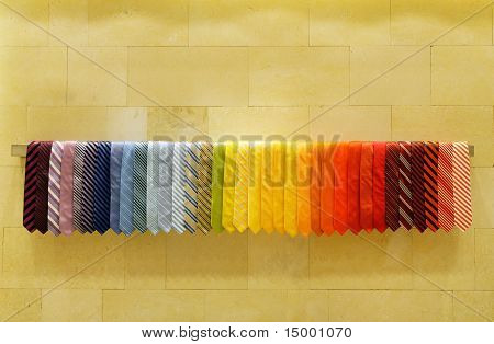 ชุดผูกคอ