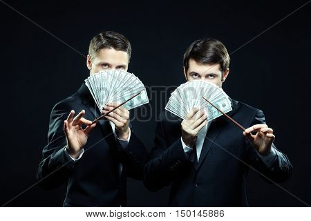 Two swindlers