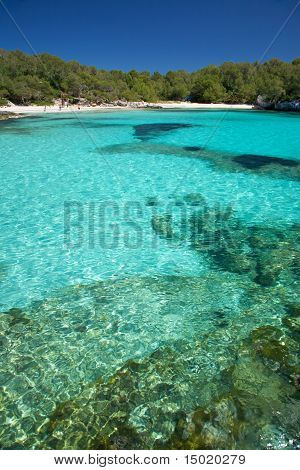 Mare chiaro Turqueta Beach