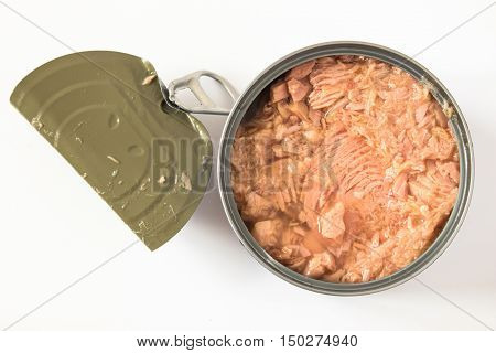 canned tuna isolated on white / Canned soy free albacore white meat tuna packed in water / open tuna tin on a white background / tuna fish isolated on white