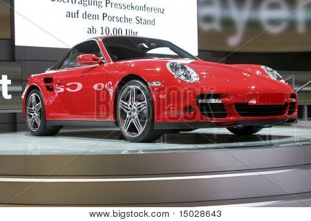 Porsche 911 Turbo cabrio na IAA w Niemczech