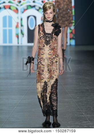 Anna Sui - Spring 2017 Collection