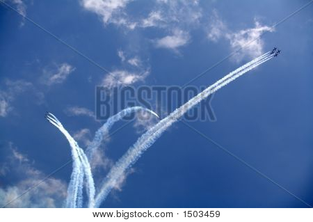 Flugzeuge am Himmel