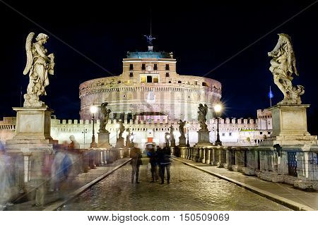 castel santangelo in Rome at night - Italy