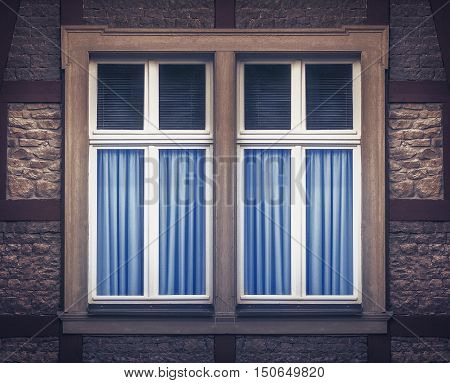 Simple and nice looking window artwork high res
