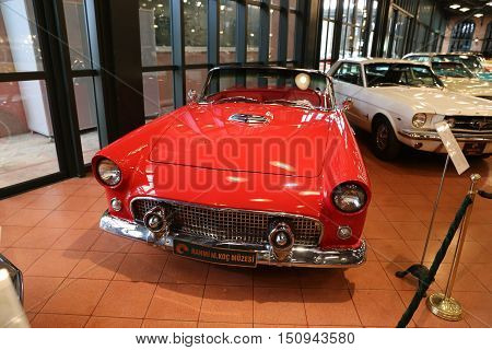1956 Ford Thunderbird