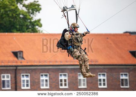 Feldkirchen / Germany - June 9, 2018: Paratrooper From Bundeswehr, German Army Lands On An Open Day 