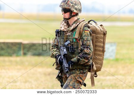Feldkirchen / Germany - June 9, 2018: German Soldier On An Exercise At Open Day On Day Of The Bundes