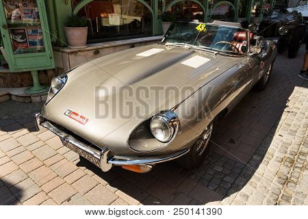 Saalbach-hinterglemm, Austria - June 21 2018: Vintage Car Jaguar E Type 4.2 Convertible Oldsmobile V