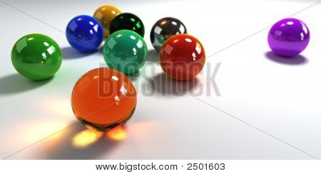 Mármoles colores sobre fondo blanco
