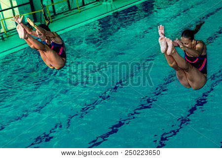 Female Divers