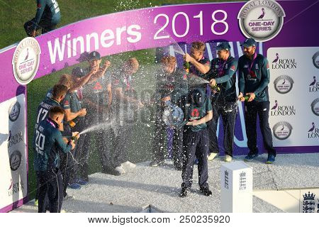 LEEDS, ENGLAND - JULY 17: England with the trophy after winning the 3rd Royal London One day International match and series between England and India at Headingley Cricket Ground on July 17, 2018