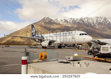 Queenstown New Zealand - September6,2015 : Air New Zealand Plane Preparing For Flight To Sydney Town