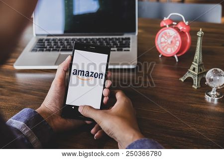 Chiang Mai,thailand - Jul 07, 2018 : Sony Mobile Showing Amazon Logo And Credit Card Shopping Online