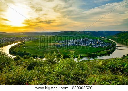 Leiwen Village On The Mosell Ein Germany
