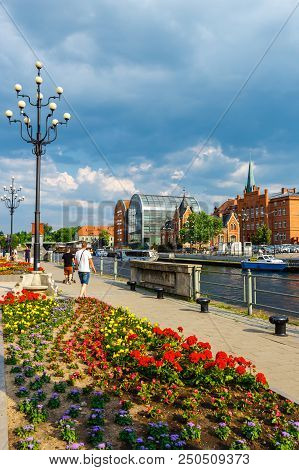 Bydgoszcz, Poland, May 31, 2018: The Waterfront On The River Brda With Beautiful Architecture In Byd