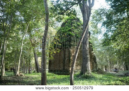 Cambodia Kampong Thom Sambor Prei Kuk Temple