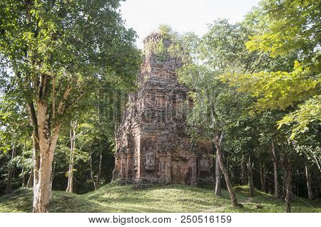 Cambodia Kampong Thom Sambor Prei Kuk Temple