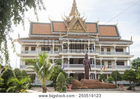 Cambodia Kampong Thom Wat Kampong Temple