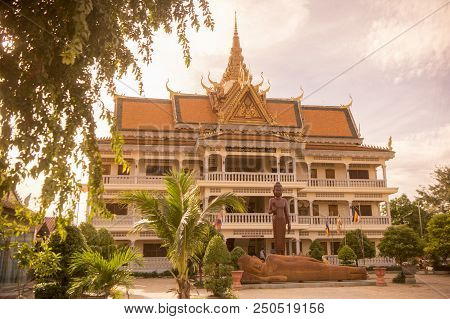 Cambodia Kampong Thom Wat Kampong Temple