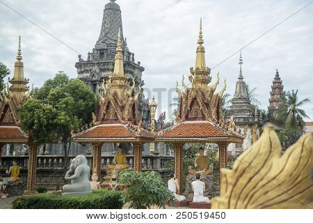 Cambodia Kampong Thom Wat Kampong Temple