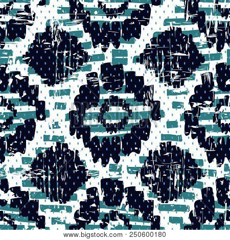 Trendy Aztec Vector Seamless Pattern. Tribal Shabby Wallpaper.