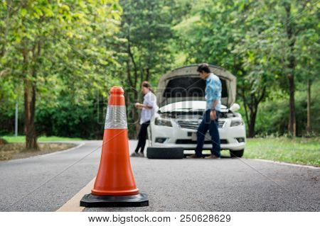 Problematic Cars And Cones To Warn Other Users.