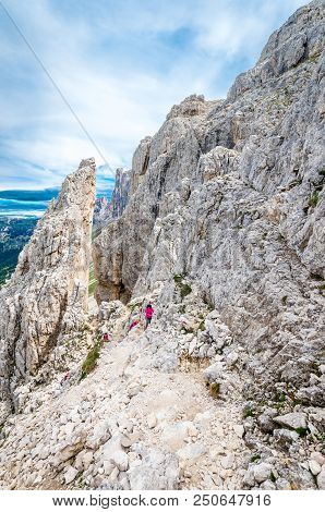 Rosengarten Catinaccio Massif, Dolomites, Italy. Spectacular View In Val Di Fassa, Dolomiti Mountain
