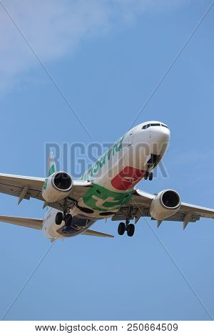 Amsterdam The Netherlands - July 22nd 2018: Ph-hsc Transavia Boeing 737-800 Final Approach To Schiph
