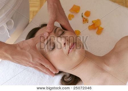 Gesichtsmassage
