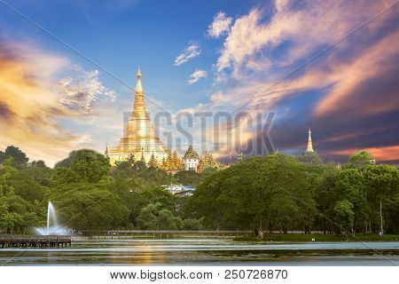 Yangon, Myanmar View Of Shwedagon Pagoda From Bogyoke Park With Sunset Time