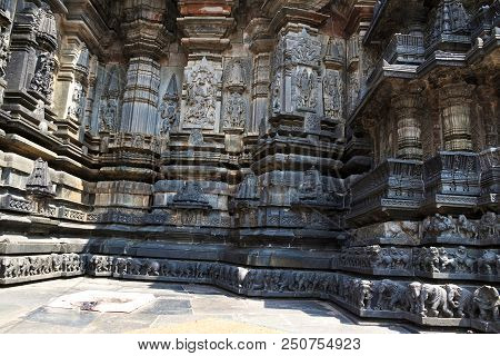 Facade, Decorative Friezes With Animal Figures, And Walls Depicting Hindu Deities. Chennakeshava Tem