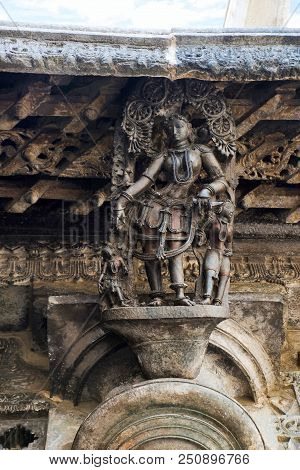 Shilabalika, Celestial Maiden, As A Gypsy Girl. Chennakeshava Temple, Belur, Karnataka. Notice The H
