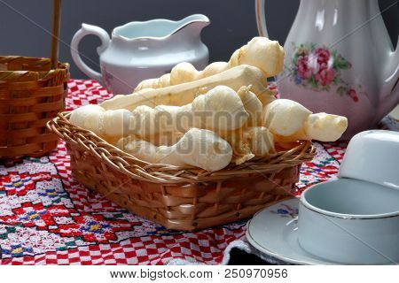 Fine tapioca powder cookie - brazilian biscuit