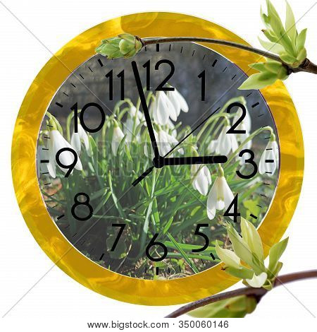 Daylight Saving Time (dst). Wall Clock Going To Summer Time (+1). Turn Time Forward.