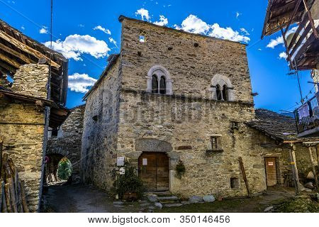 San Peyre Di Stroppo And The Lazaretto Of Caudano: Two Artistic Jewels Of The Maira Valley