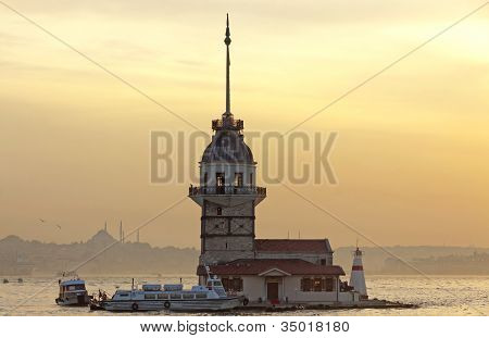 Kız Kulesi, İstanbul Boğazı deniz kanal, Istanbul, Türkiye