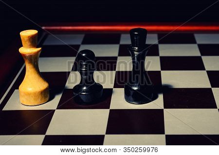 Chessboard In The Dark. The Course Of The White King. Stalemate.