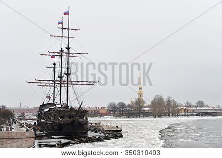 St Petersburg, Russia - January 30, 2020: Winter Snowfall In The Tourist Center Of The City. View On