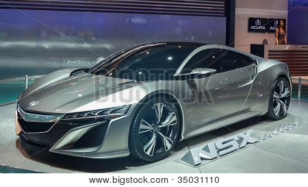 아 큐 라 NSX 개념