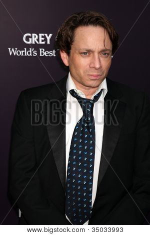 LOS ANGELES - JUN 11: Chris Kattan arrivando presso il decimo Chrysalis Butterfly Ball a casa privata su