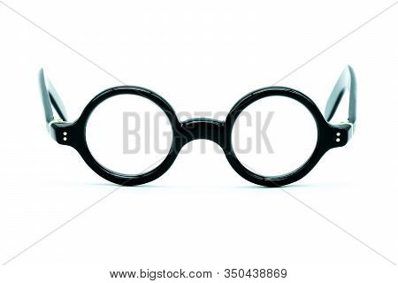 Round Eyeglasses Black Frame For Businessman, Myopia (nearsightedness), Eyeglasses, Isolated On Whit