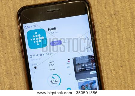 Los Angeles, California, Usa - 12 February 2020: Fitbit App Store Page Close Up , Illustrative Edito